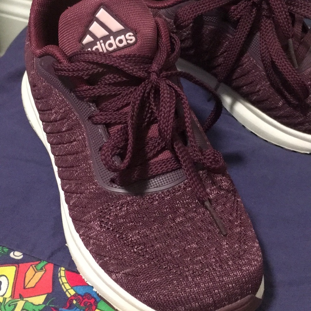 Very good condition it’s almost brand new I just wear it for a couple time